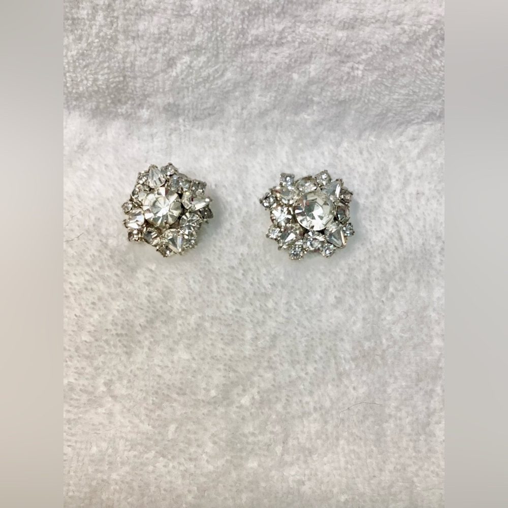Elegant Silver Crystal clip on earrings. Vintage rhinestone cluster.
